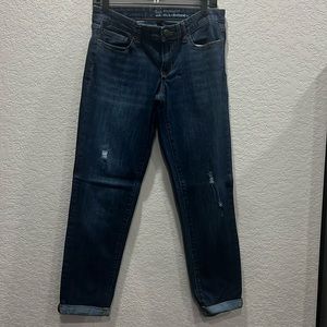 Women’s Gap Boyfriend Fit Jean. Size 6/28R